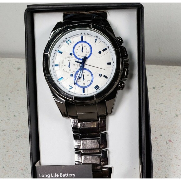 Men's Faux Eye Analog White & Blue Face Watch Quartz Accuracy Sliver Band New - Picture 3 of 5